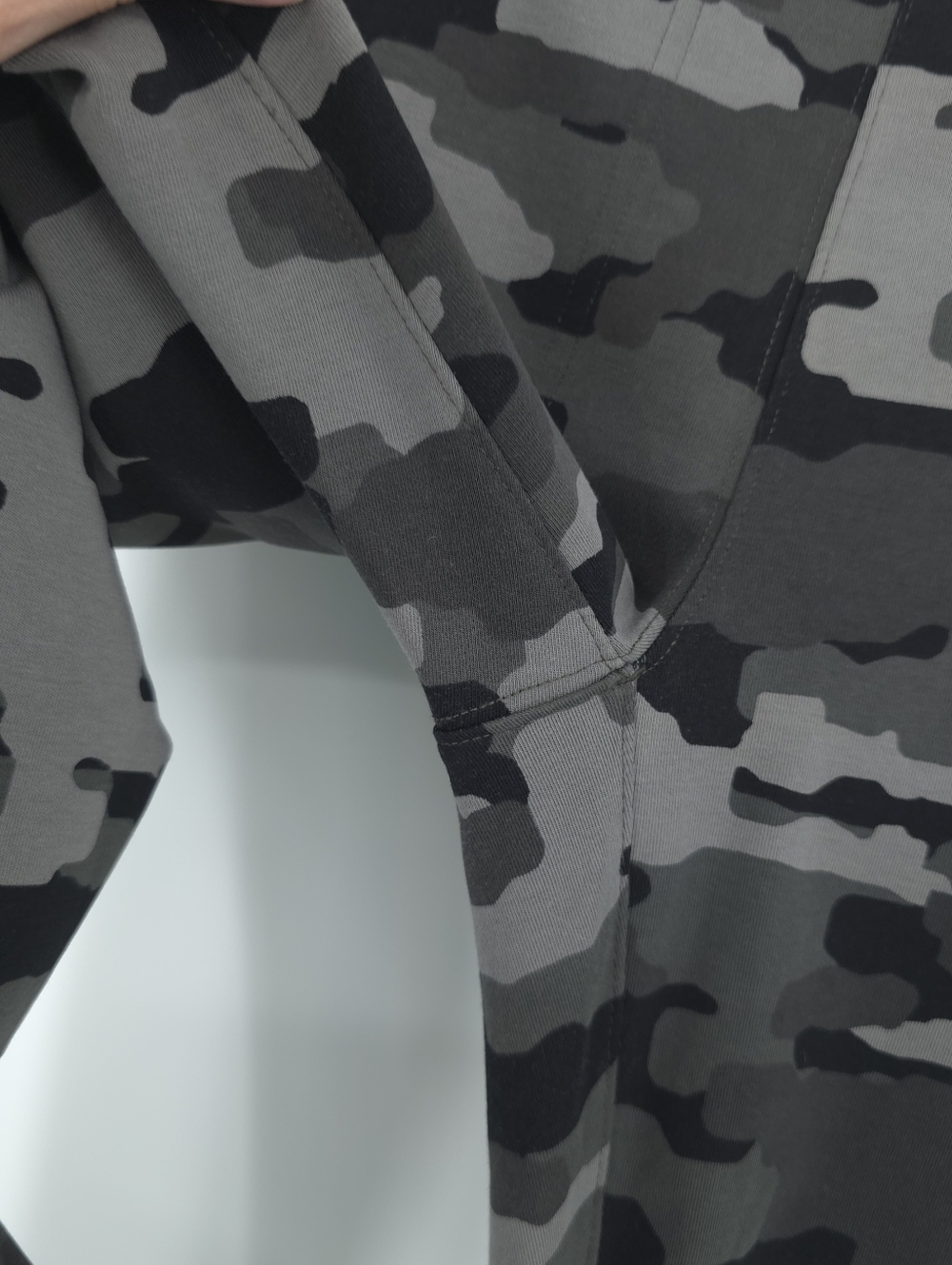 Duluth Trading Co Straight Leg Pull-On Pants Camo Print Pockets Active Camping - Picture 7 of 12